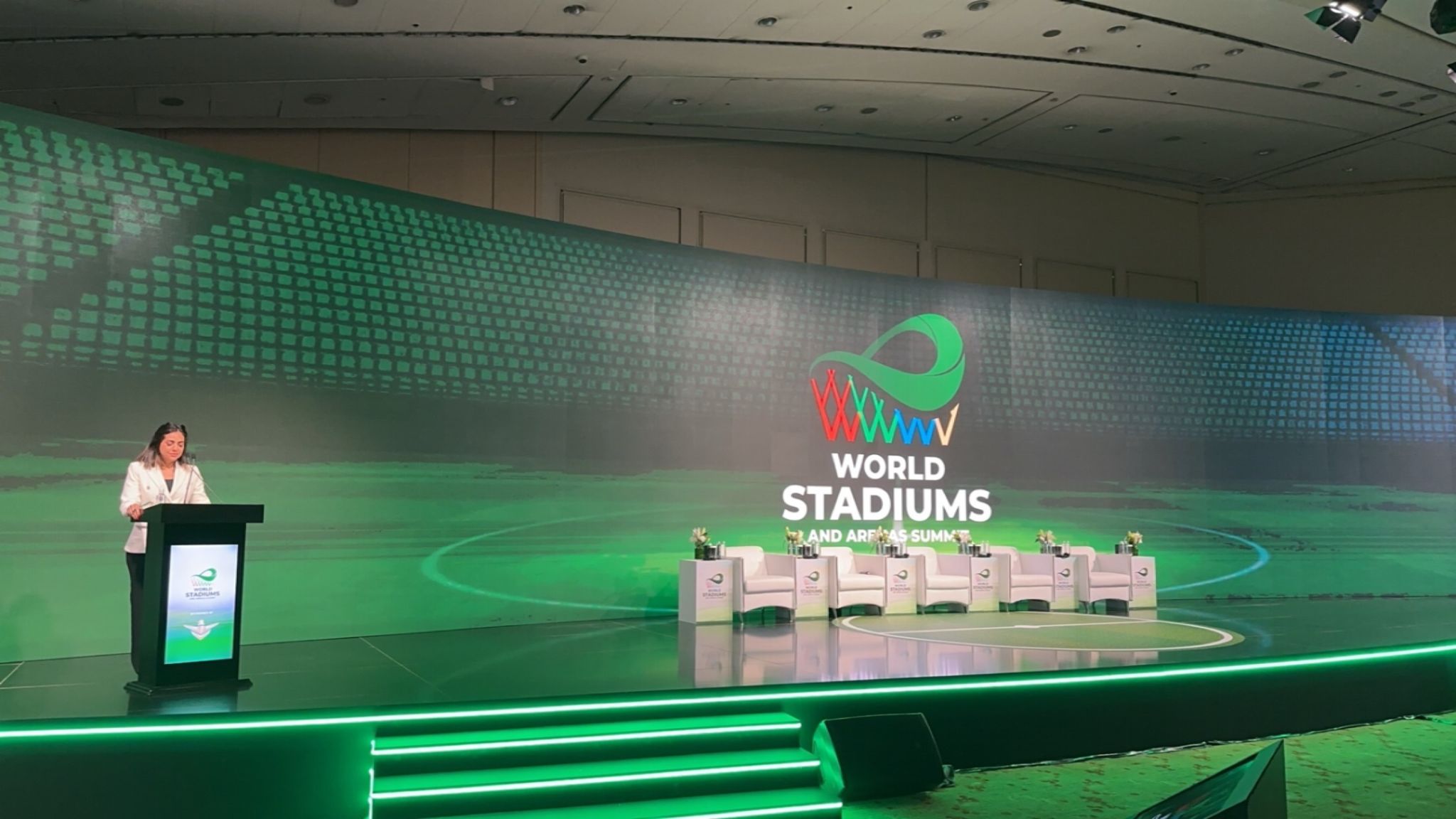معرض العربية القمة العالمية للملاعب والصالات الرياضية